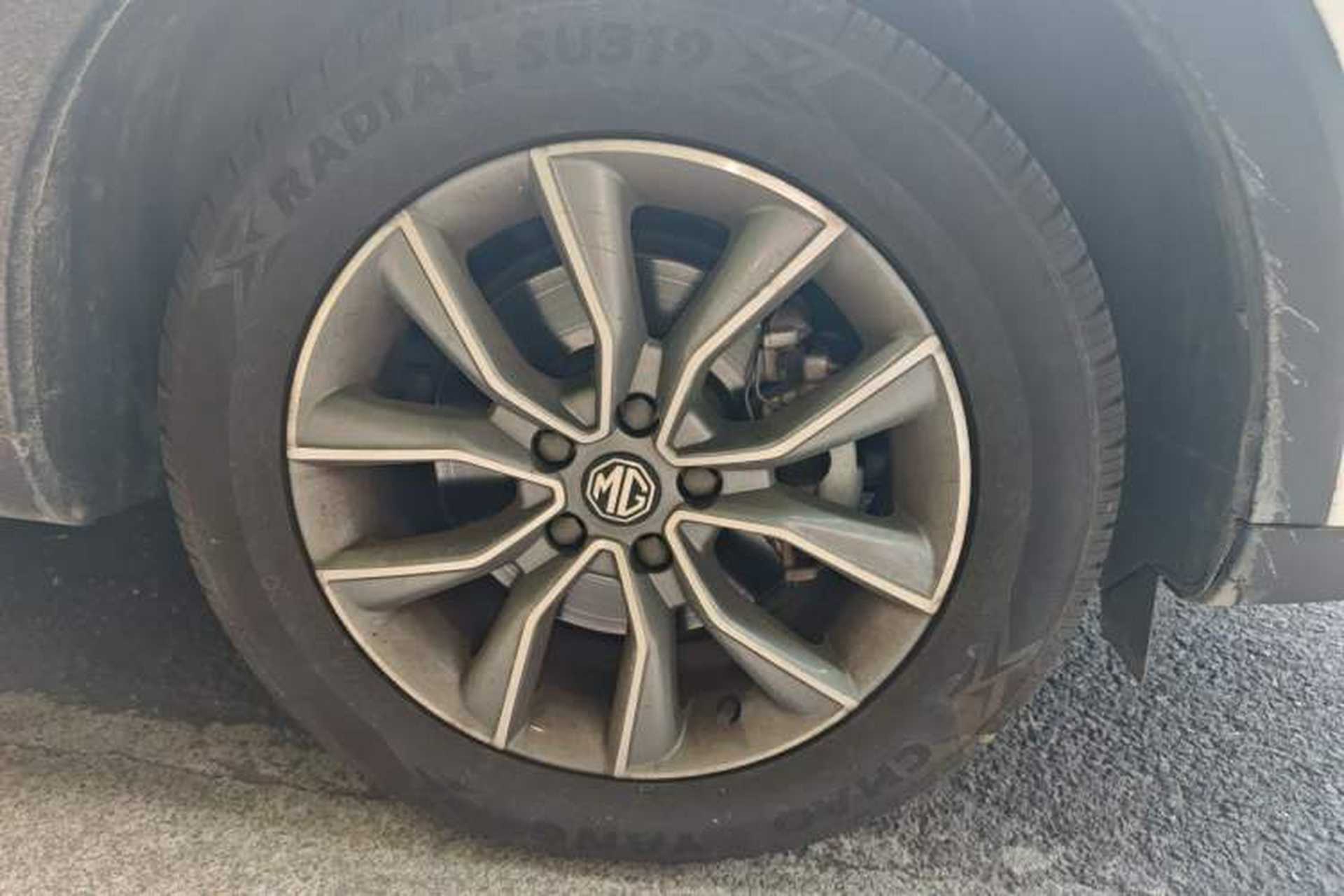 Used MG Pilot 2021 300TGI Manual Two-Wheel Drive Fuel-Efficient Luxury Edition Right Front Wheel Hub
