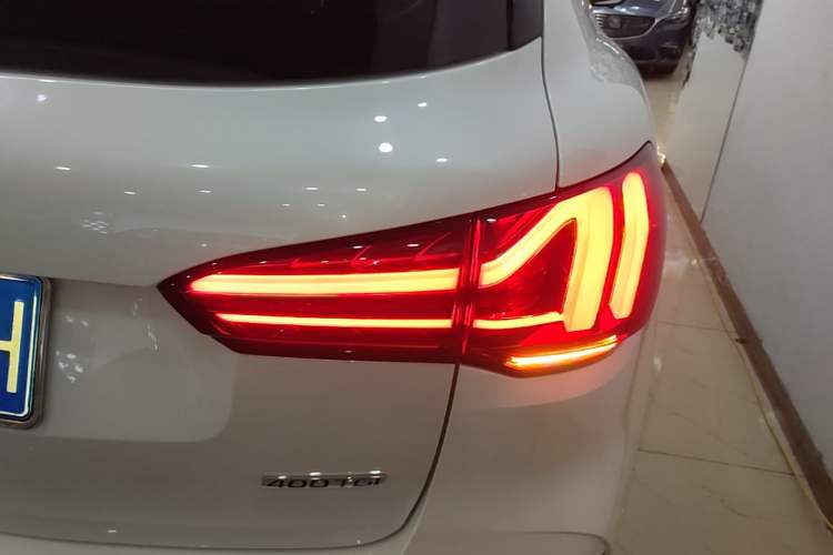Used MG Pilot 2021 400TGI Automatic Two-Wheel Drive Trophy Flagship Edition Right Rear Taillight