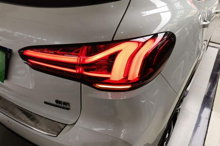 Used MG Pilot 2021 400TGI Automatic Two-Wheel Drive Trophy Flagship Edition Right Rear Taillight