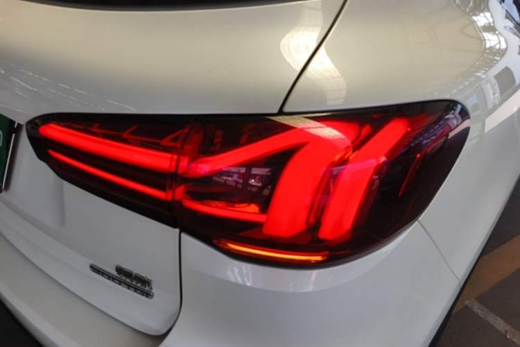 Used MG Pilot 2021 300TGI Automatic Two-Wheel Drive Trophy Prestige Edition Right Rear Taillight