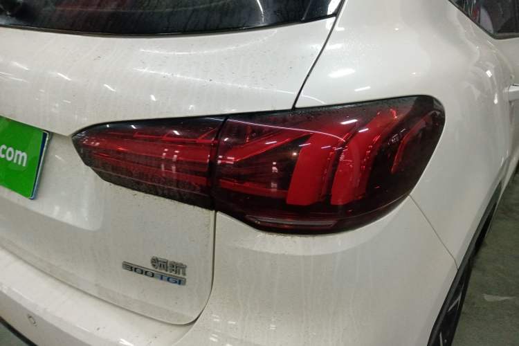Used MG Pilot 2021 300TGI Automatic Two-Wheel Drive Trophy Prestige Edition Right Rear Taillight
