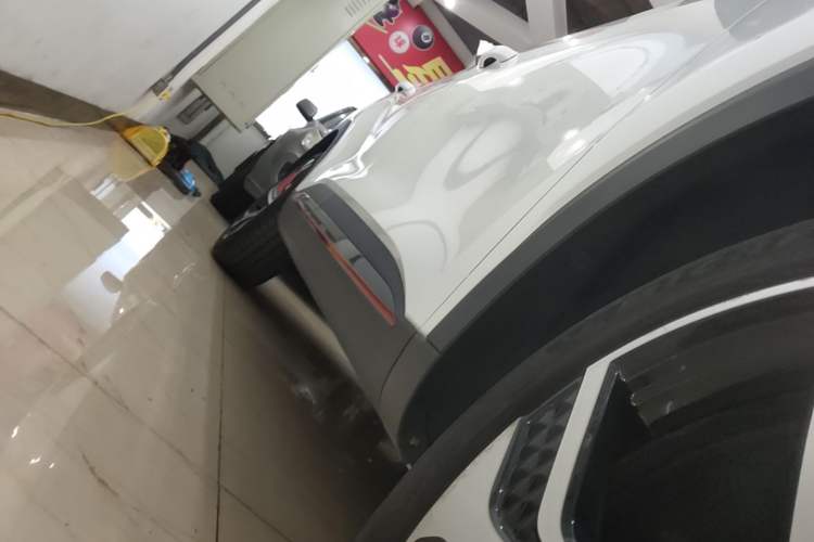 Used MG Pilot 2021 400TGI Automatic Two-Wheel Drive Trophy Flagship Edition Right Side Sill