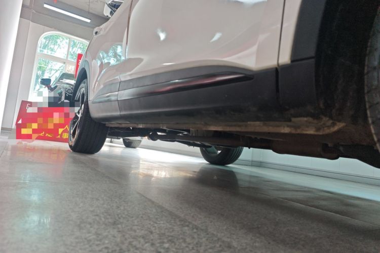 Used MG Pilot 2021 300TGI Automatic Two-Wheel Drive Trophy Prestige Edition Right Side Sill