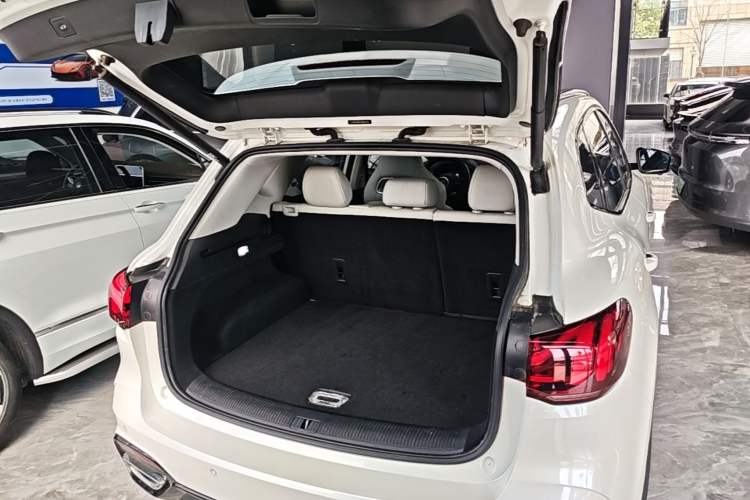 Used MG Pilot 2021 300TGI Automatic Two-Wheel Drive Trophy Deluxe Edition Trunk