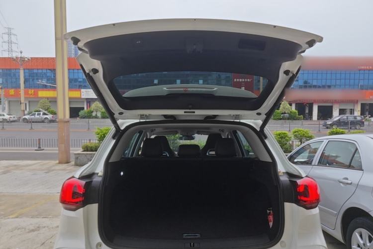 Used MG Pilot 2021 300TGI Automatic Two-Wheel Drive Trophy Deluxe Edition Trunk