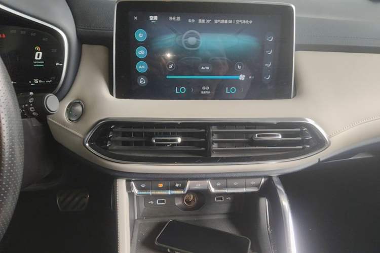 Used MG Pilot New Energy 2021 Trophy Series 1.5T Hybrid Trophy Flagship Edition Audio And AC Panel