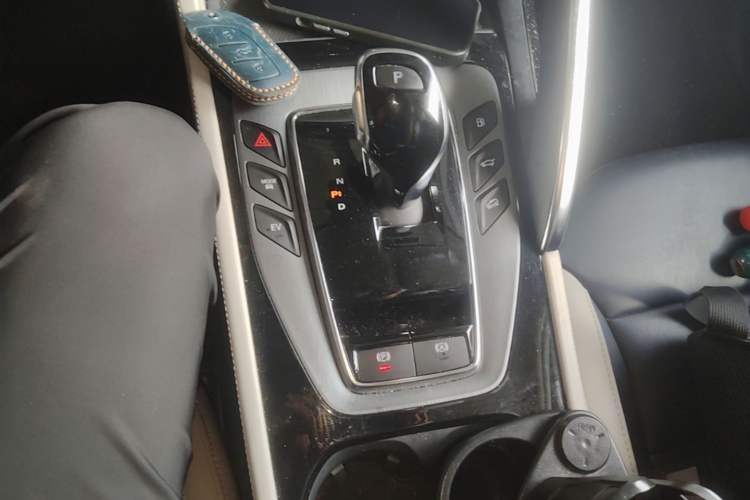 Used MG Pilot New Energy 2021 Trophy Series 1.5T Hybrid Trophy Flagship Edition Gear Lever