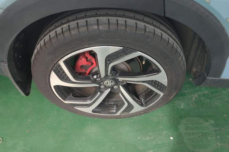 Used MG Pilot New Energy 2021 Trophy Series 1.5T Hybrid Trophy Flagship Edition Right Rear Wheel Hub