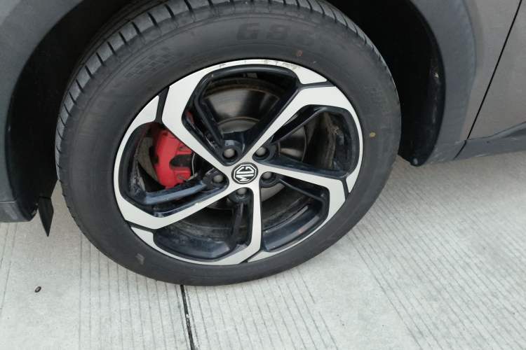 Used MG Pilot New Energy 2021 Trophy Series 1.5T Hybrid Trophy Deluxe Edition Left Front Wheel Hub