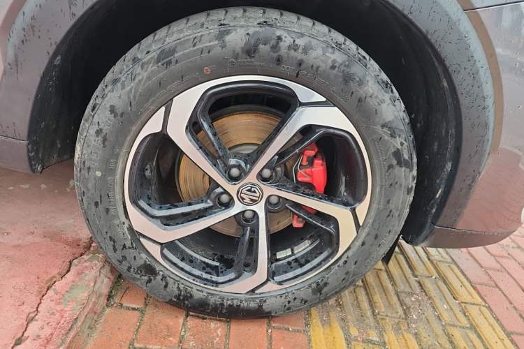 Used MG Pilot New Energy 2021 Trophy Series 1.5T Hybrid Trophy Deluxe Edition Right Front Wheel Hub