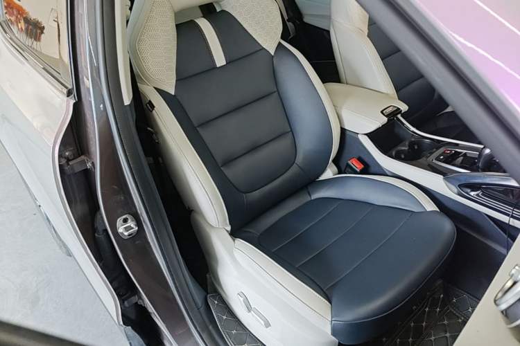 Used MG Pilot New Energy 2021 Trophy Series 1.5T Hybrid Trophy Deluxe Edition Right Front Seat