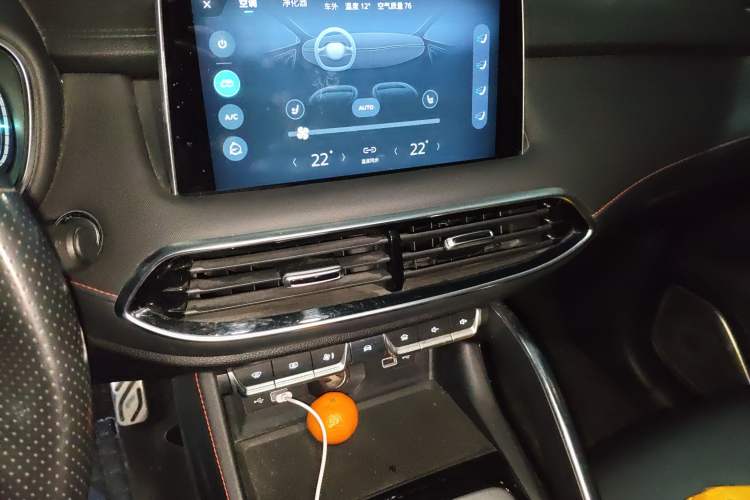 Used MG Pilot New Energy 2021 Trophy Series 1.5T Hybrid Trophy Deluxe Edition Audio And AC Panel