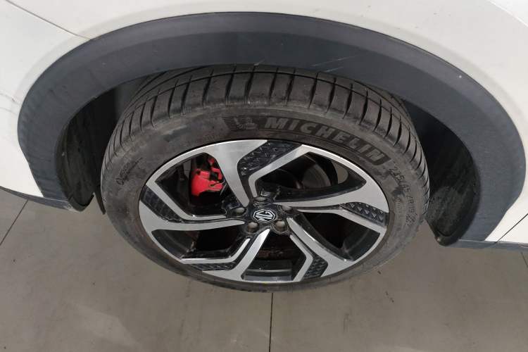 Used MG Pilot New Energy 2021 Trophy Series 1.5T Hybrid Trophy Flagship Edition Left Front Wheel Hub