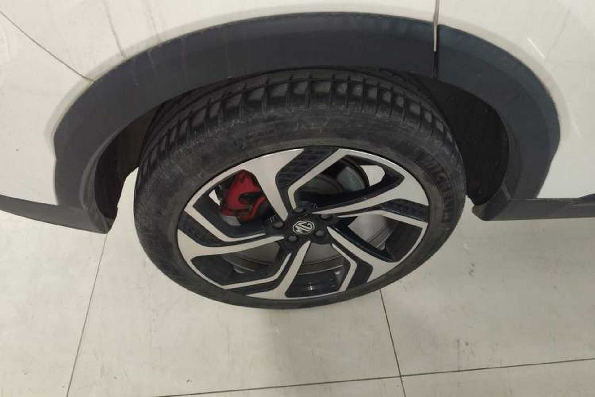 Used MG Pilot New Energy 2021 Trophy Series 1.5T Hybrid Trophy Flagship Edition Right Rear Wheel Hub