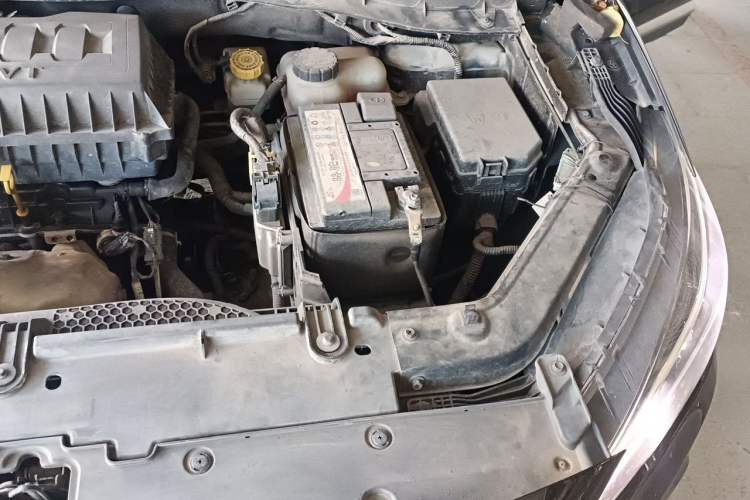 Used MG ZS 2017 1.5L Automatic Luxury Edition Engine Bay Left