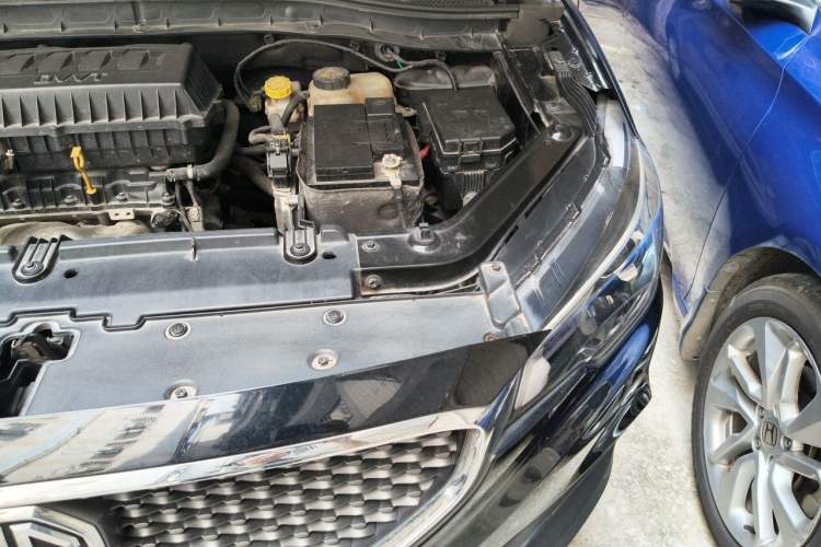 Used MG ZS 2017 1.5L Automatic Luxury Edition Engine Bay Left
