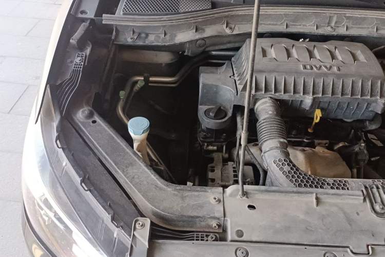 Used MG ZS 2017 1.5L Automatic Luxury Edition Engine Bay Right