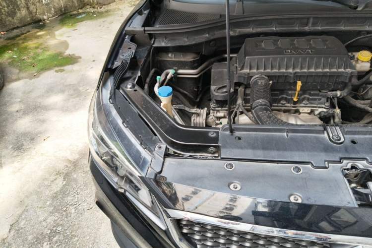 Used MG ZS 2017 1.5L Automatic Luxury Edition Engine Bay Right