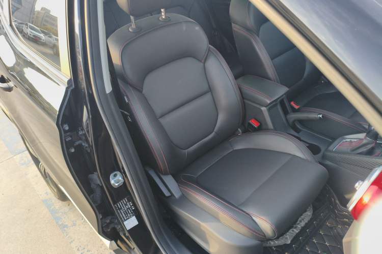Used MG ZS 2017 16T Automatic Flagship Internet Edition Right Front Seat
