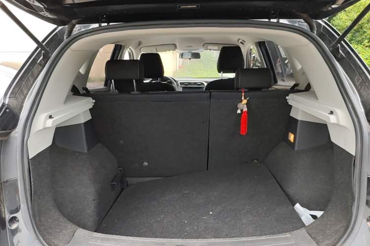 Used MG ZS 2017 1.5L Manual Comfort Edition Trunk