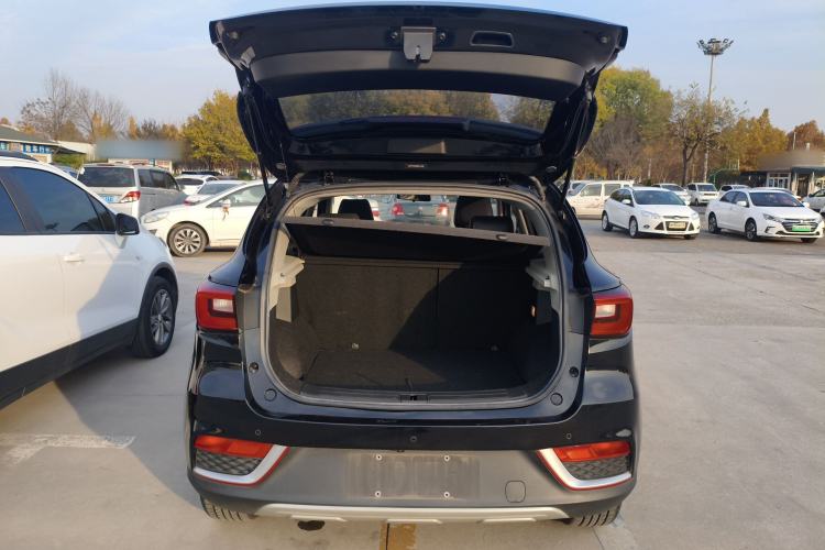 Used MG ZS 2017 16T Automatic Flagship Internet Edition Trunk