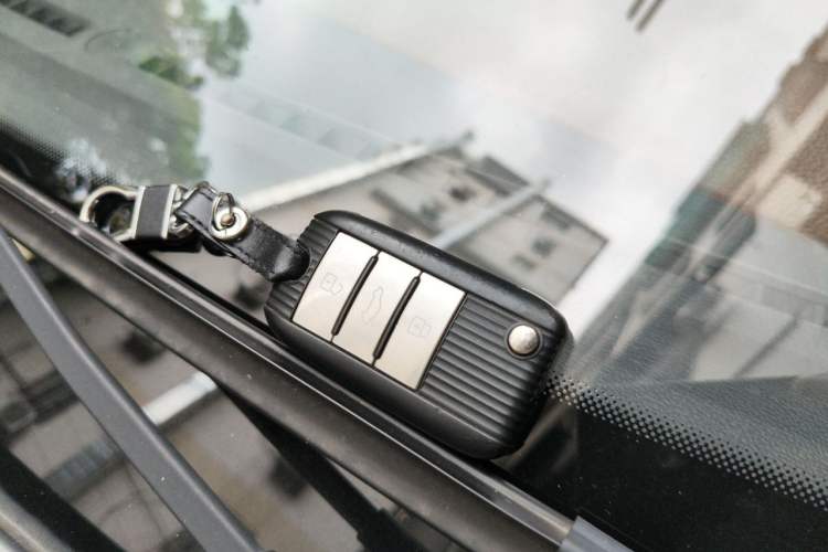 Used MG ZS 2017 1.5L Automatic Luxury Edition Vehicle Key