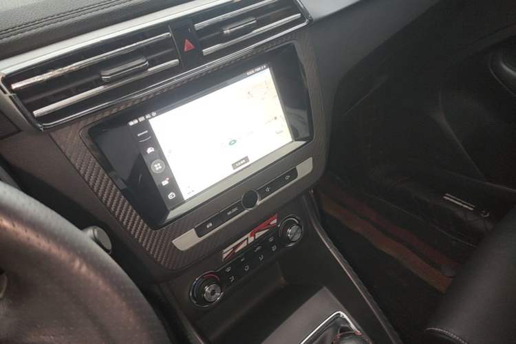 Used MG ZS 2017 1.5L Manual Deluxe Internet Edition Audio And AC Panel