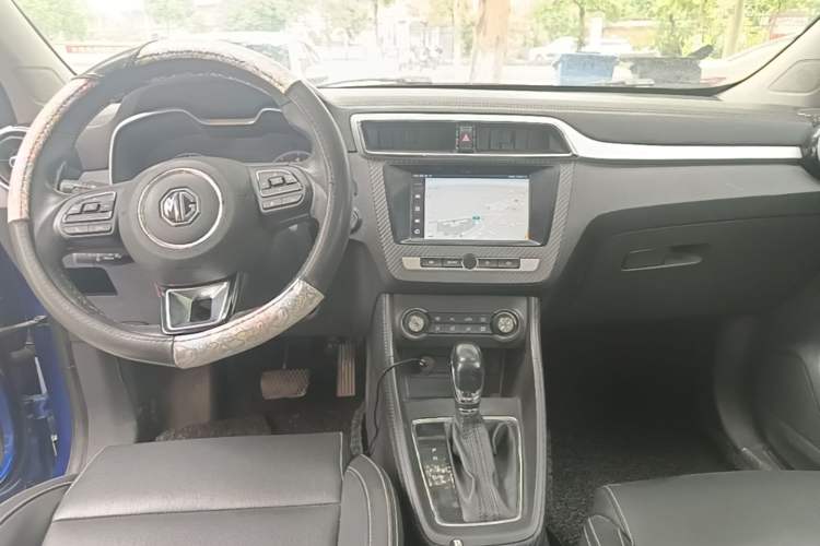 Used MG ZS 2017 1.5L Automatic Luxury Internet Edition Audio And AC Panel