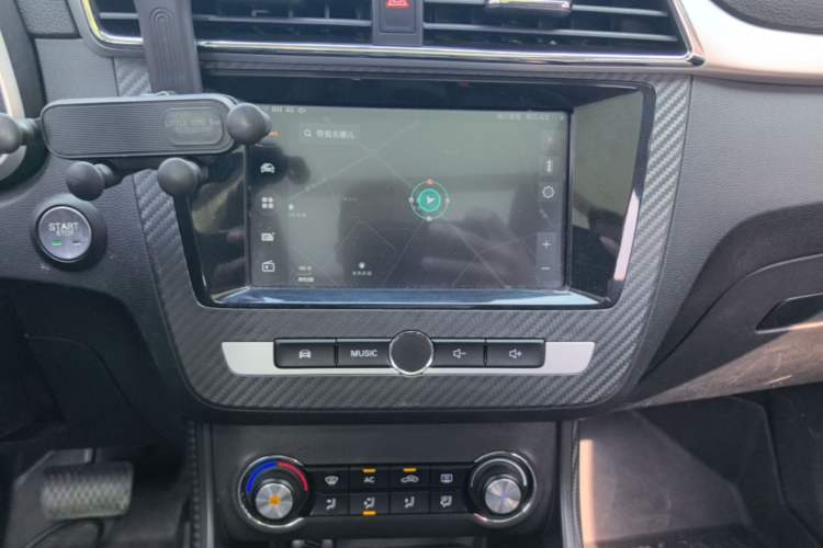Used MG ZS 2017 16T Automatic Flagship Internet Edition Audio And AC Panel