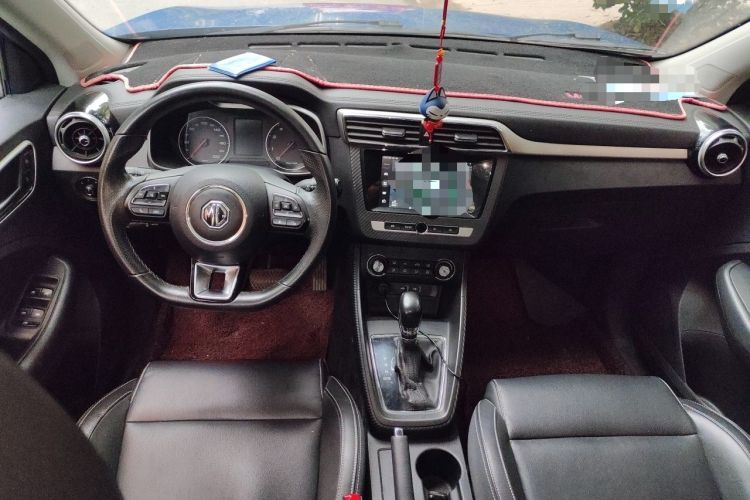 Used MG ZS 2017 1.5L Automatic Luxury Internet Edition Center Console