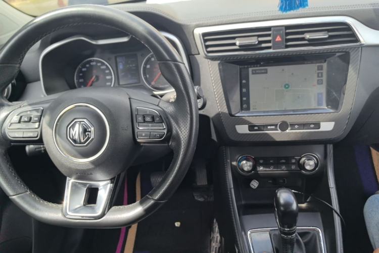 Used MG ZS 2017 1.5L Automatic Luxury Internet Edition Center Console