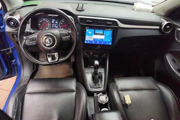 Used MG ZS 2017 1.5L Automatic Luxury Edition Center Console