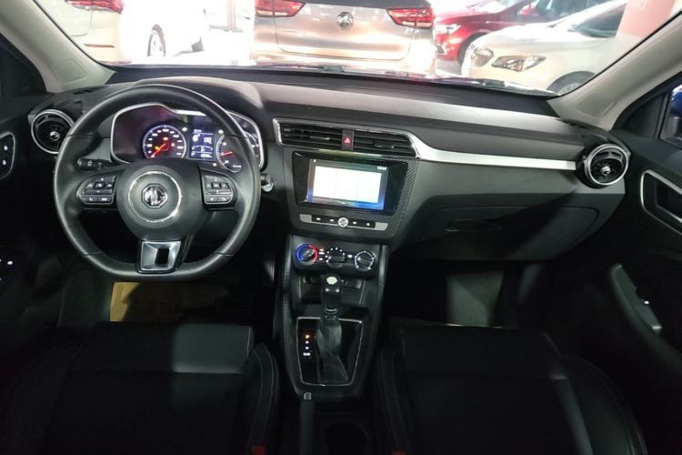 Used MG ZS 2017 1.5L Automatic Luxury Edition Center Console