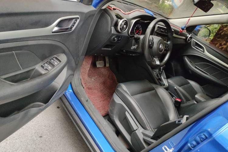 Used MG ZS 2017 1.5L Automatic Luxury Internet Edition Driver Seat
