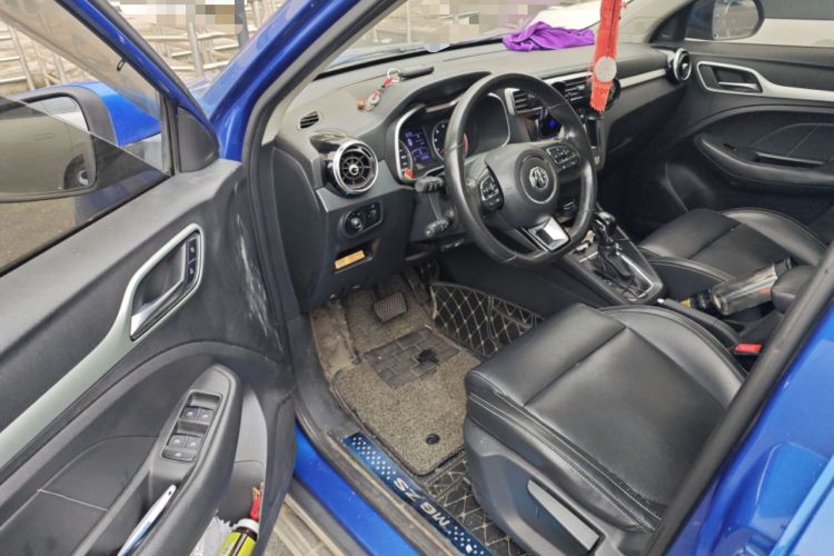 Used MG ZS 2017 1.5L Automatic Luxury Edition Driver Seat