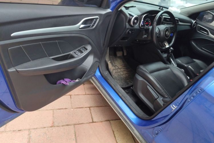 Used MG ZS 2017 1.5L Automatic Luxury Edition Driver Seat