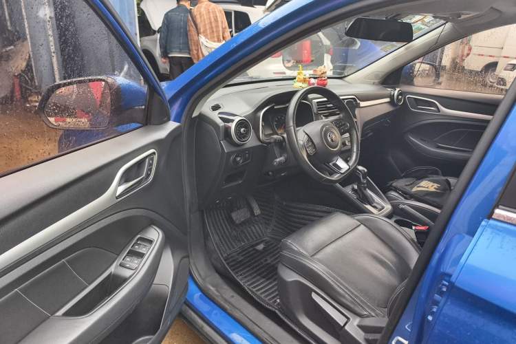 Used MG ZS 2017 1.5L Automatic Luxury Edition Driver Seat