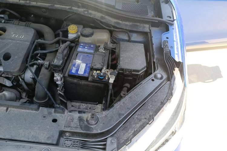 Used MG ZS 2017 16T Automatic Prestige Edition Engine Bay Left