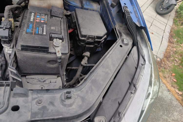 Used MG ZS 2017 1.5L Automatic Luxury Edition Engine Bay Left