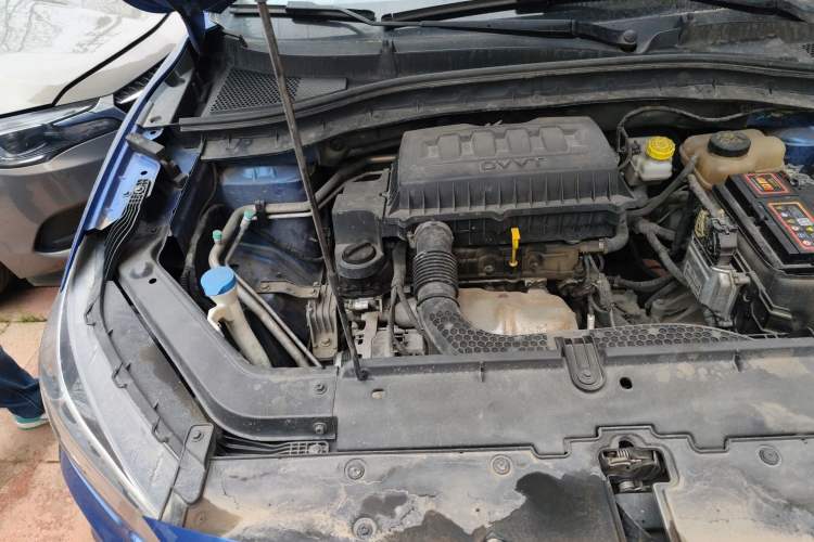 Used MG ZS 2017 1.5L Automatic Luxury Edition Engine Bay Right