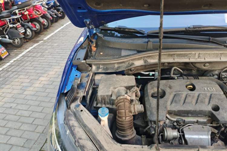 Used MG ZS 2017 16T Automatic Flagship Internet Edition Engine Bay Right