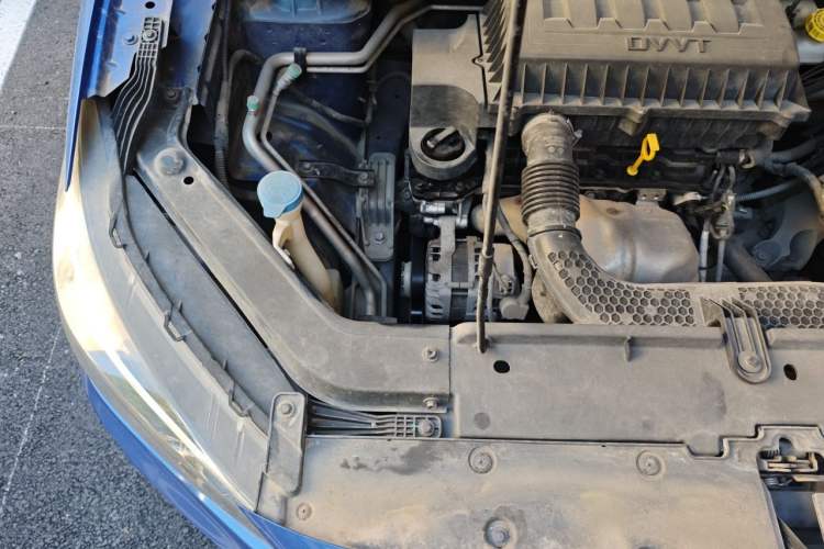 Used MG ZS 2017 1.5L Manual Elite Edition Engine Bay Right