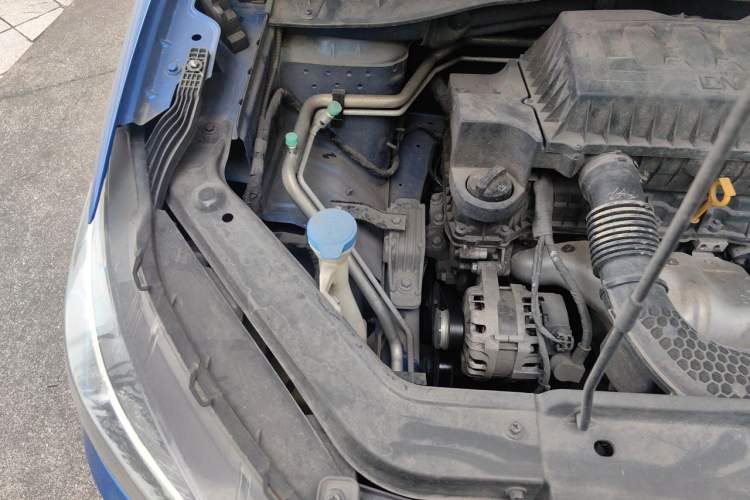 Used MG ZS 2017 1.5L Automatic Luxury Edition Engine Bay Right