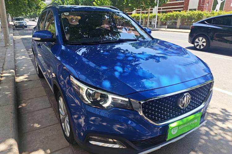 Used MG ZS 2017 1.5L Automatic Luxury Edition Front Right 45 Deg