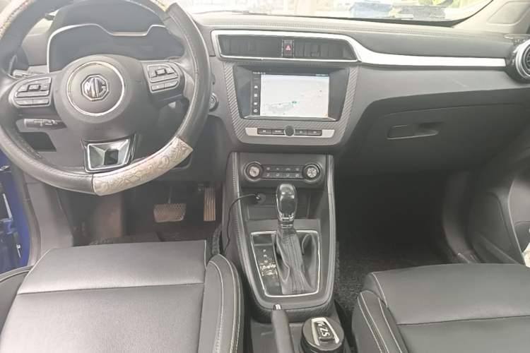 Used MG ZS 2017 1.5L Automatic Luxury Internet Edition Gear Lever