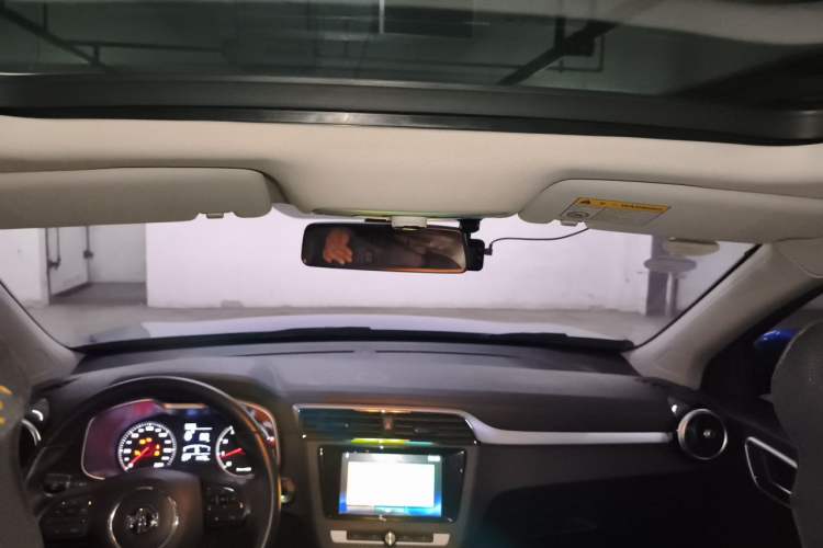 Used MG ZS 2017 1.5L Automatic Luxury Edition Headliner