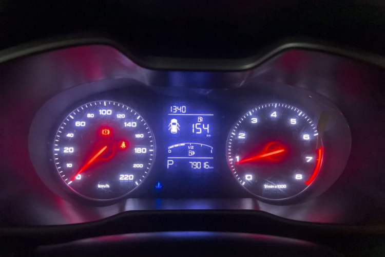 Used MG ZS 2017 1.5L Automatic Luxury Edition Instrument Cluster