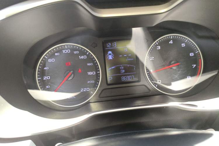 Used MG ZS 2017 16T Automatic Prestige Edition Instrument Cluster