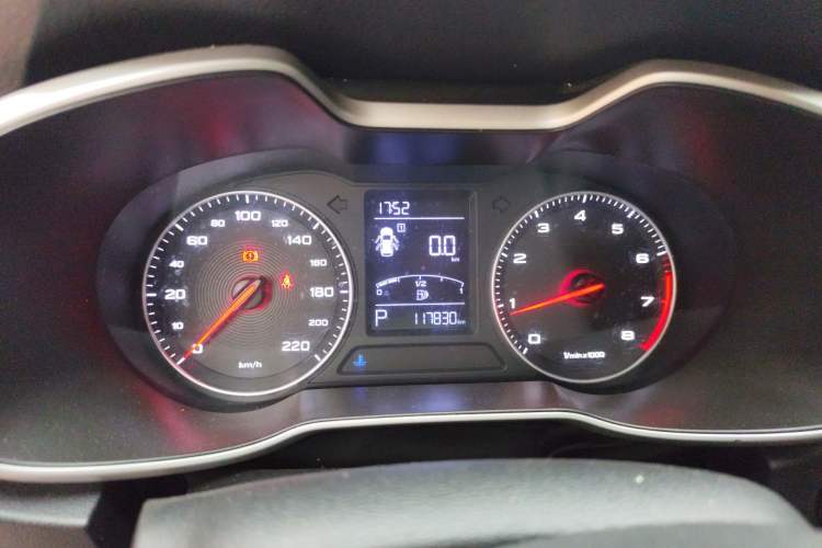 Used MG ZS 2017 1.5L Automatic Luxury Edition Instrument Cluster
