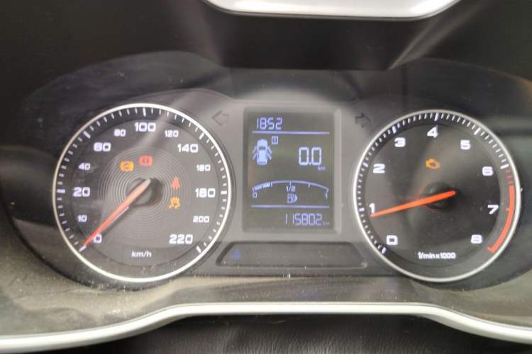 Used MG ZS 2017 1.5L Manual Luxury Edition Instrument Cluster